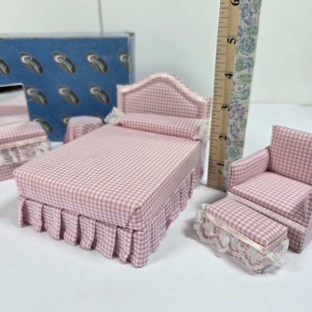 Classics Vintage Dollhouse Miniature Pink Gingham 5 Piece Bedroom Furniture Set - Picture 9 of 14